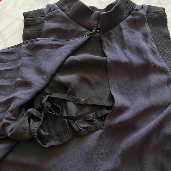 A.L.C. Blue 100% Silk Tank Top with Built In Camisole Size Large - Picture 3 of 6